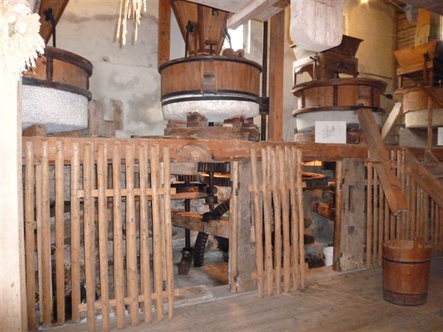 Mühle mit Mahlstühlen